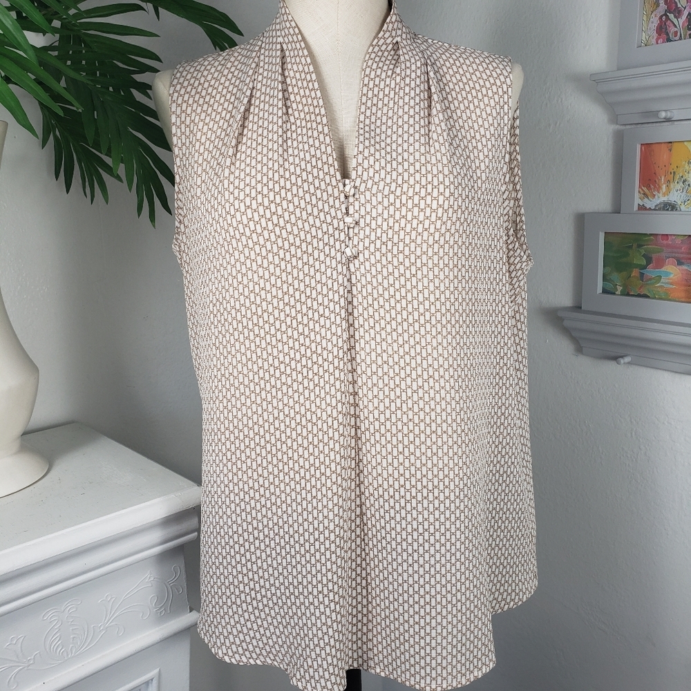 Adrianna Papell Geometric Print in White & Tan - Classic Office Casual Medium